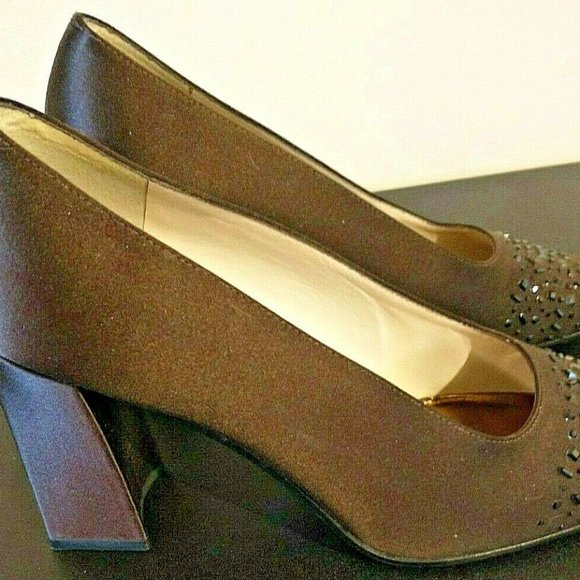 Stuart Weitzman Women's Sz 8 Brown Shimmer Square Toed Rhinestone Heels - Picture 2 of 7